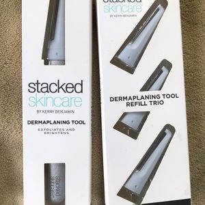 Stacked Dermaplaning Tool and Replacement Blades